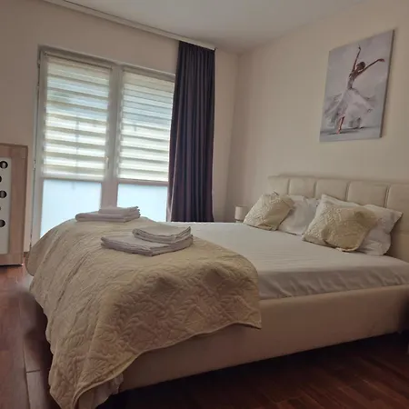 Cozy Loft Center * 布加勒斯特