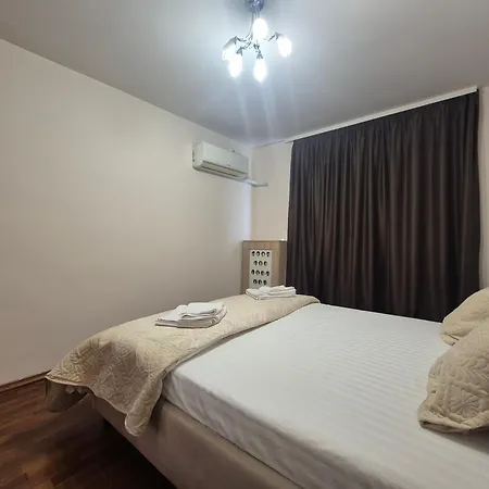 Cozy Loft Center Daire